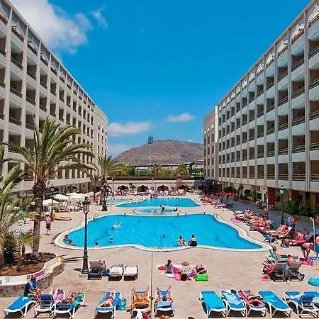 Kn Columbus Apartahotel 3*