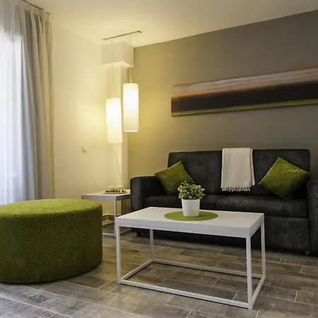 Apartahotel Kn Columbus 3*