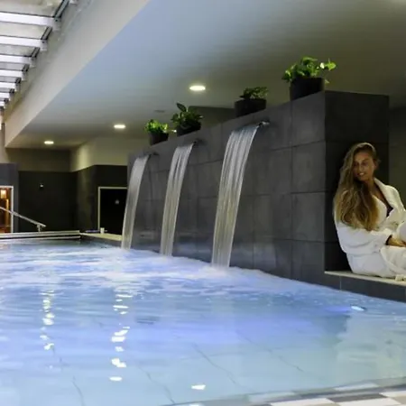 Kn Columbus Apartahotel 3*