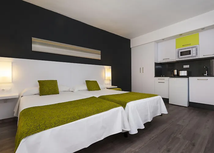 Ξενοδοχείο με διαμερίσματα Kn Columbus 3*