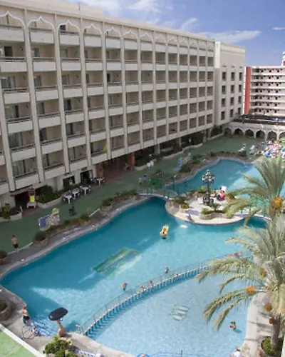 Ξενοδοχείο με διαμερίσματα Kn Columbus 3*