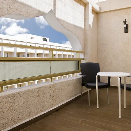 Apartahotel Kn Columbus 3*